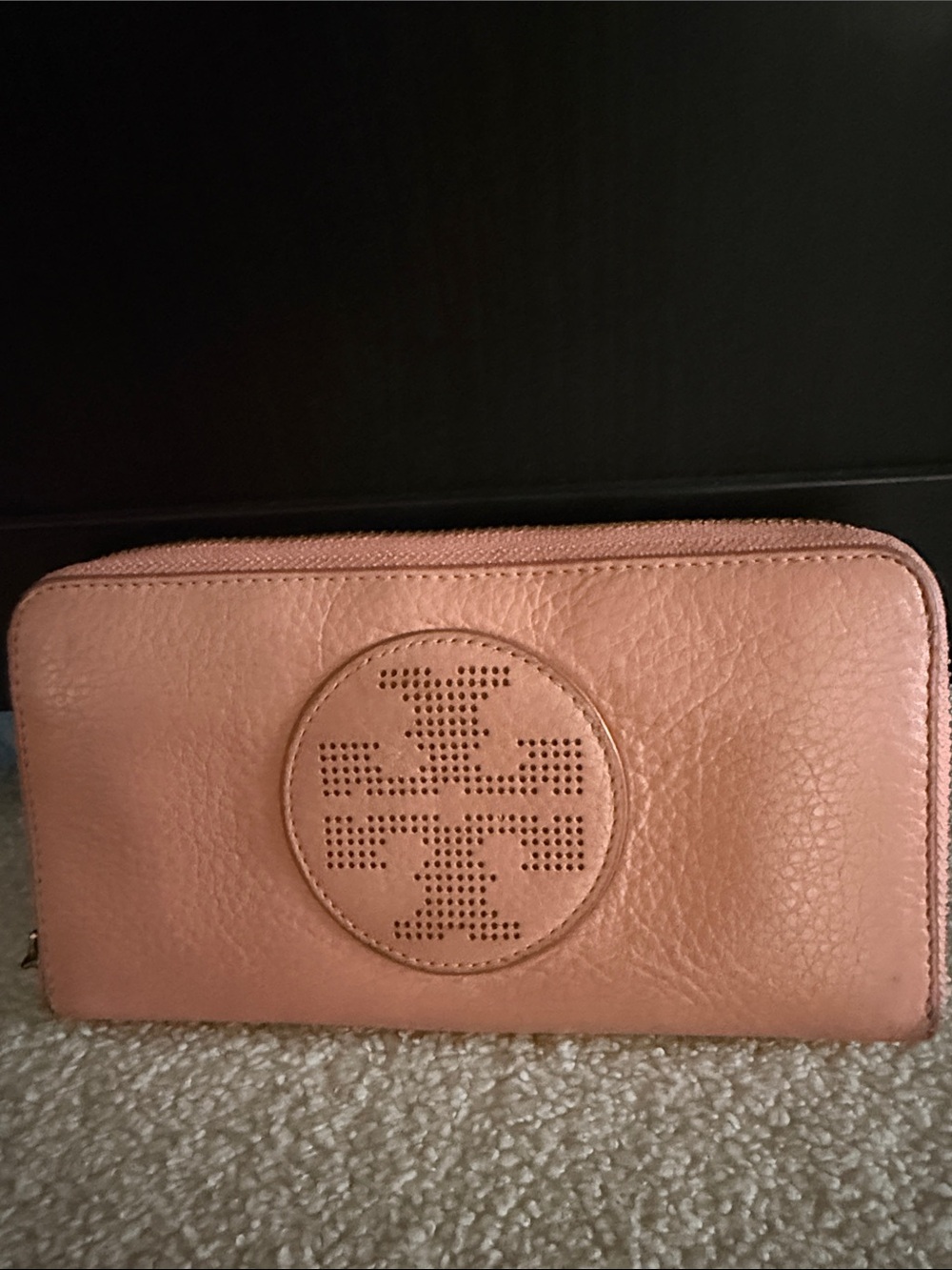 Tory Burch Perforated Logo Zip Around Wallet - Rose